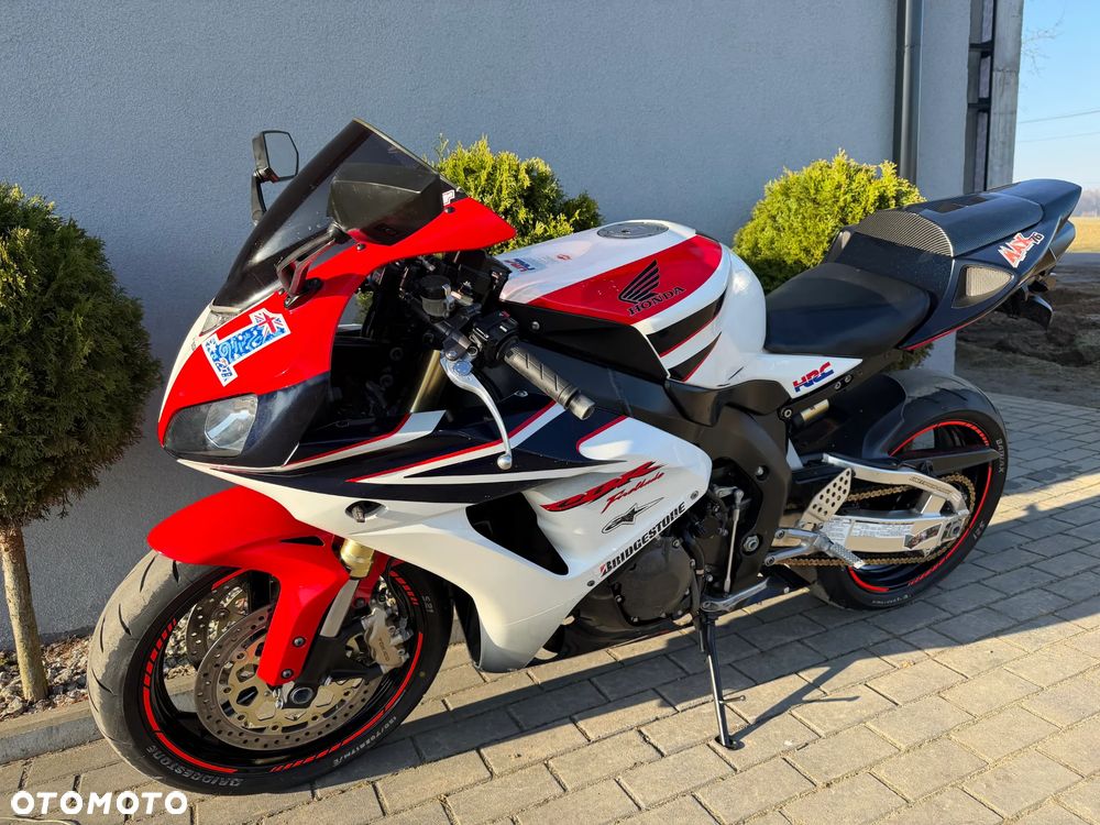 Honda CBR - 7