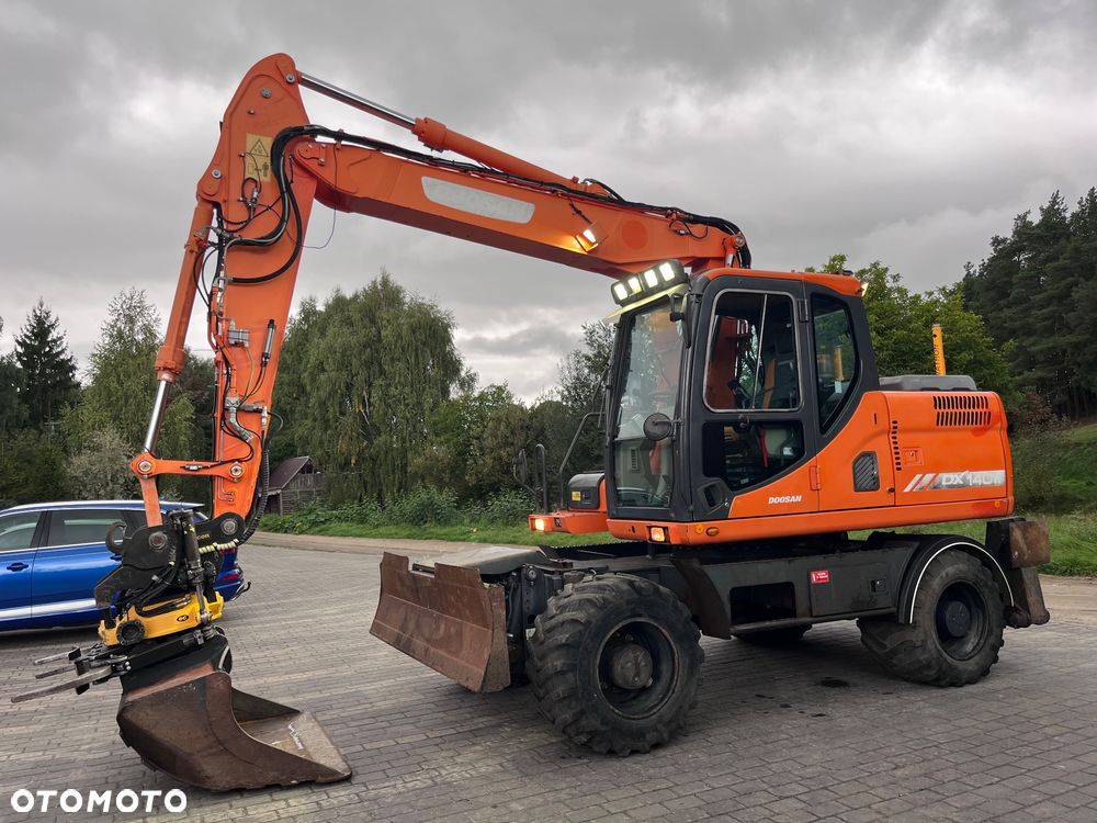 Doosan DX140W - 2