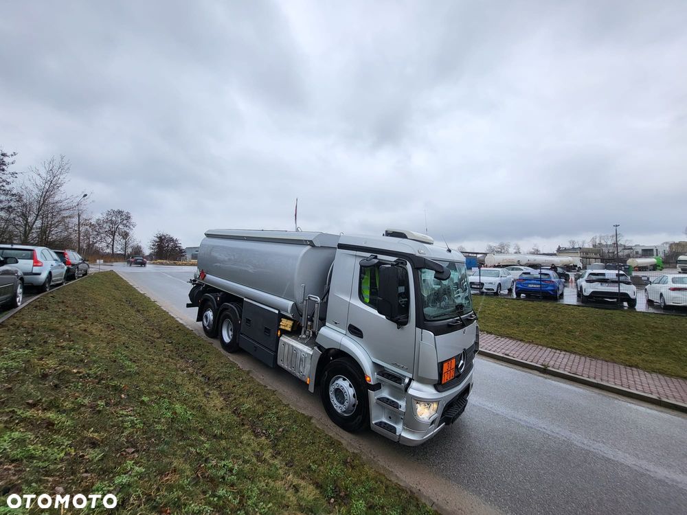 Mercedes-Benz Antos 2533 - 15