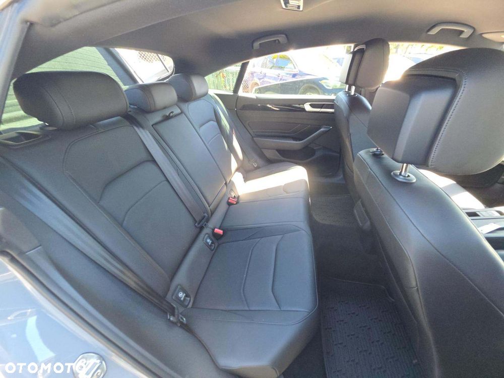 Volkswagen Arteon - 8