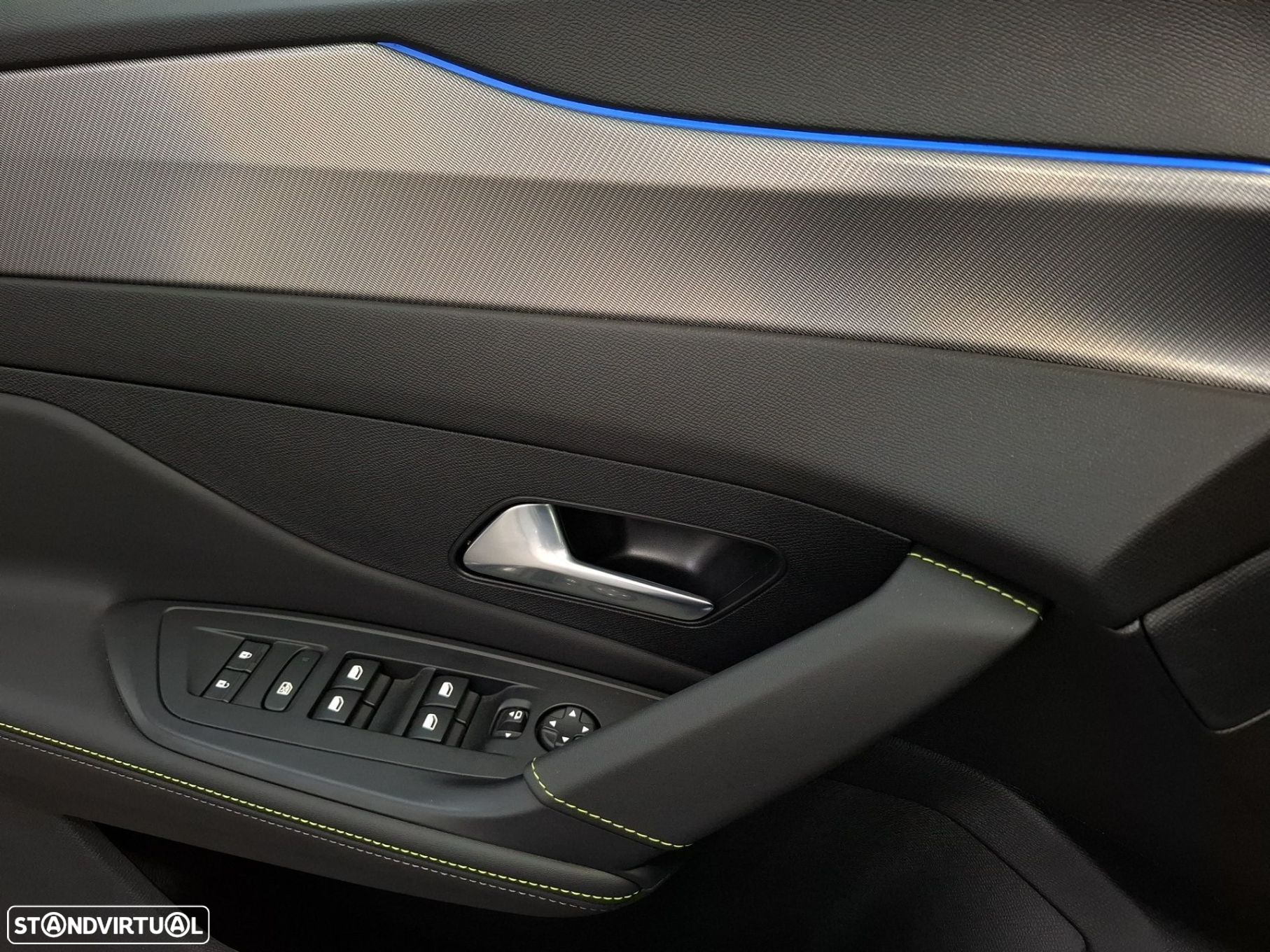 Peugeot 308 SW 1.6 Hybrid GT e-EAT8 - 23