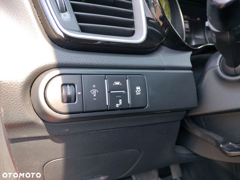 Kia XCeed 1.5 T-GDI L Business Line DCT - 22