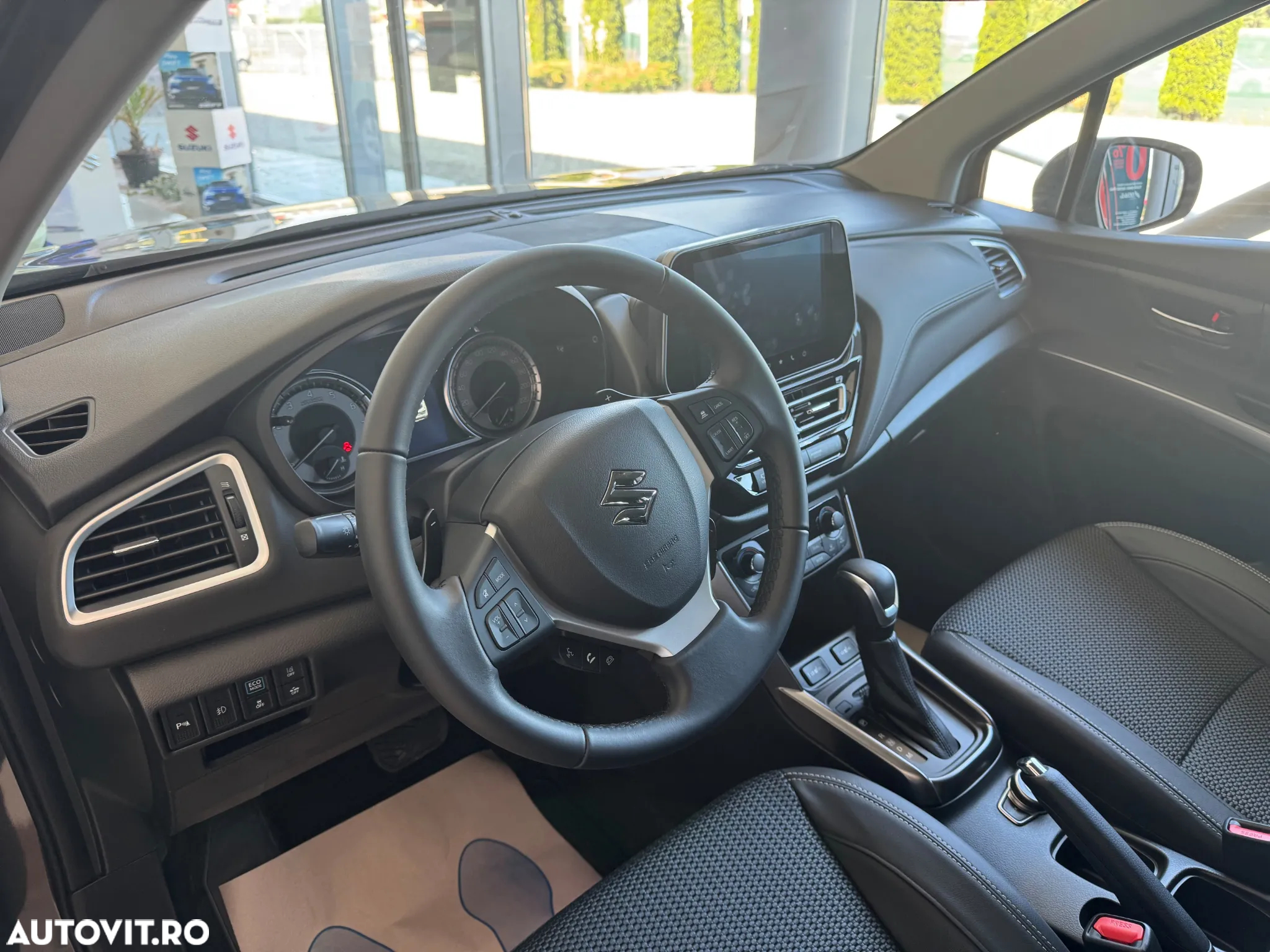 Suzuki SX4 S-Cross 1.5 AllGrip HEV Spirit - 4