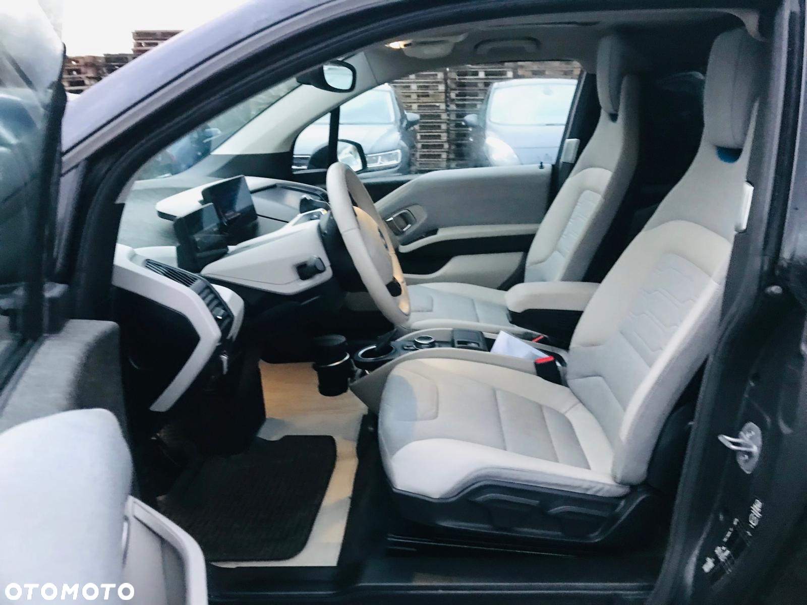 BMW i3 (60 Ah) - 17