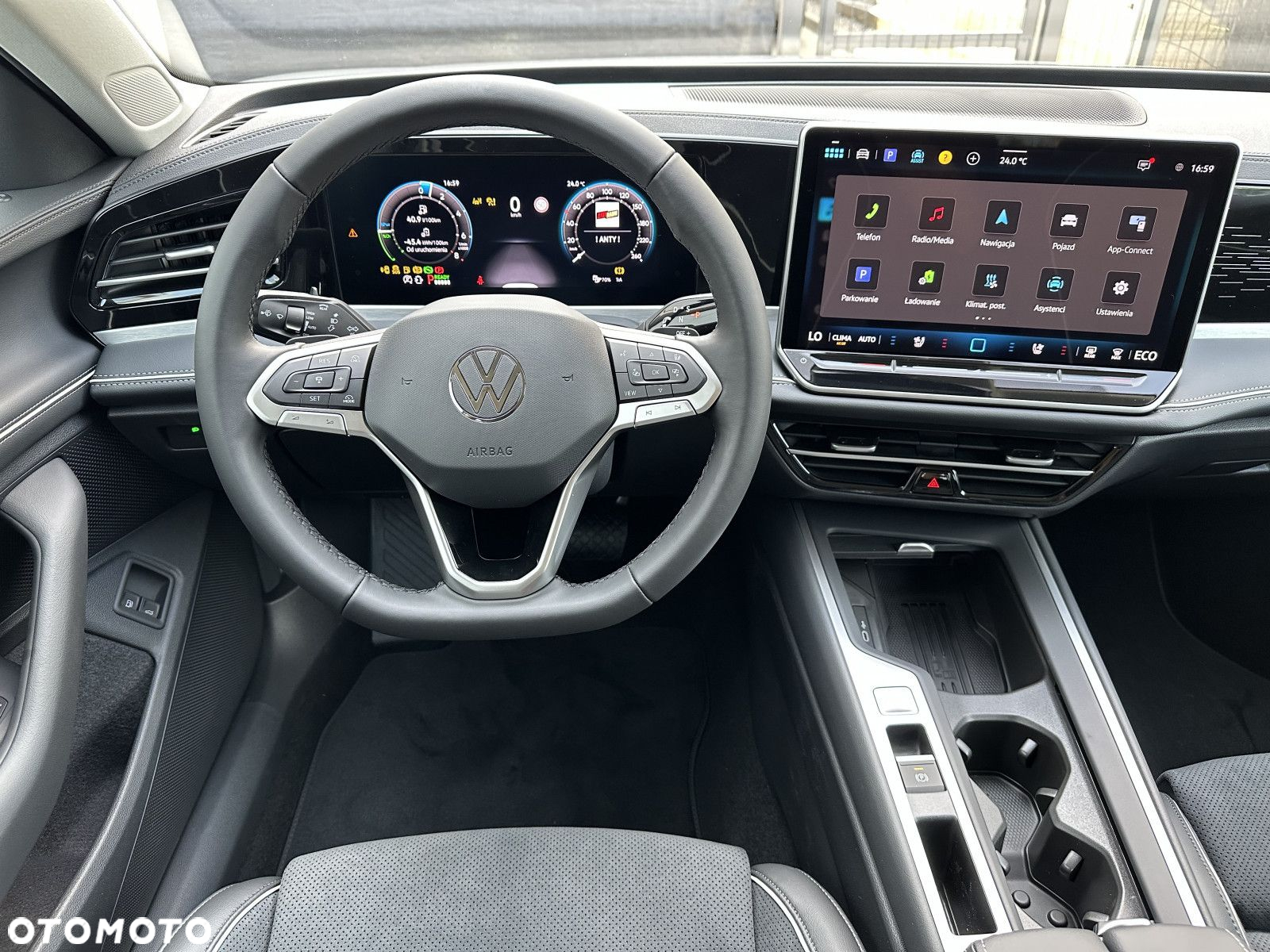 Volkswagen Passat - 29