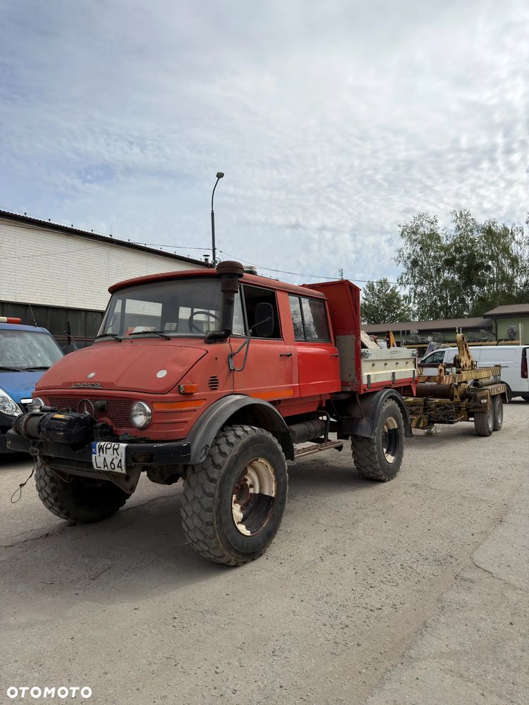 Mercedes-Benz UNIMOG - 1