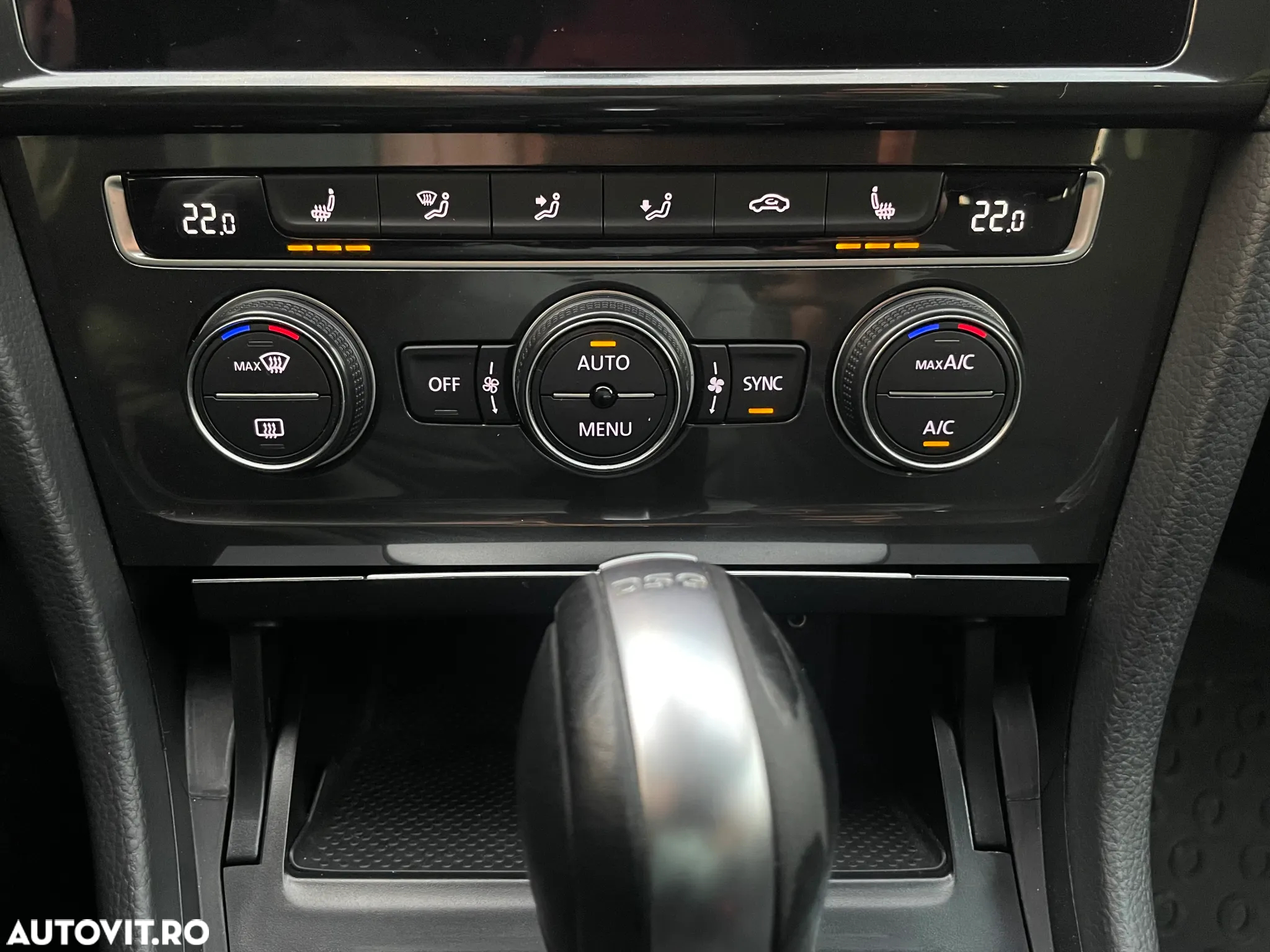 Volkswagen Golf 1.6 TDI DSG Highline - 33