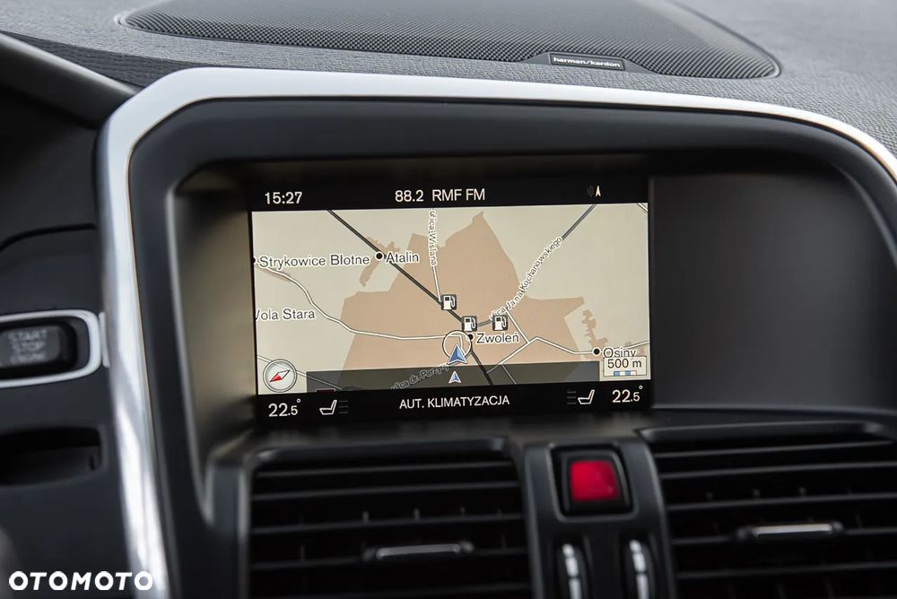 Volvo XC 60 D4 AWD Geartronic Momentum - 24