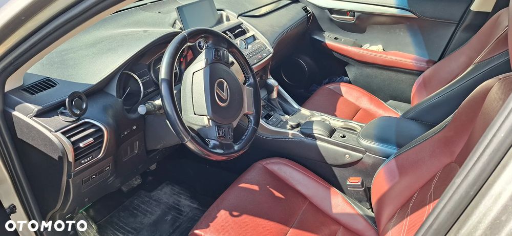 Lexus NX 300h Comfort AWD - 5