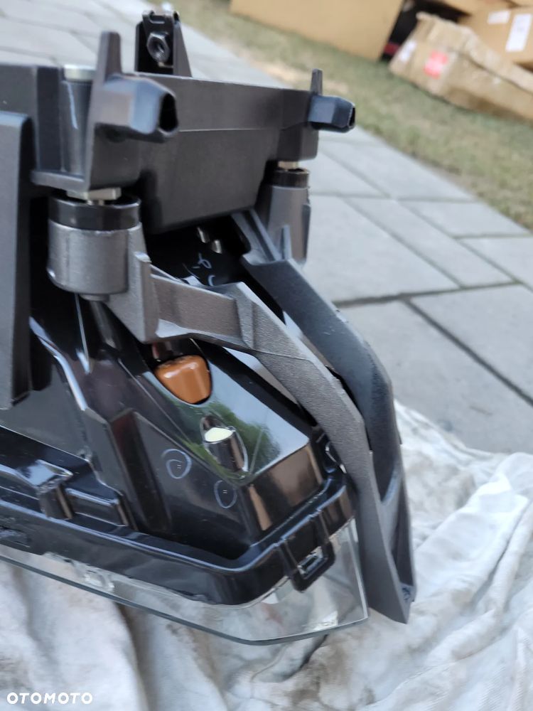 Lampa przód, przednia KTM 125 390 Duke - 20