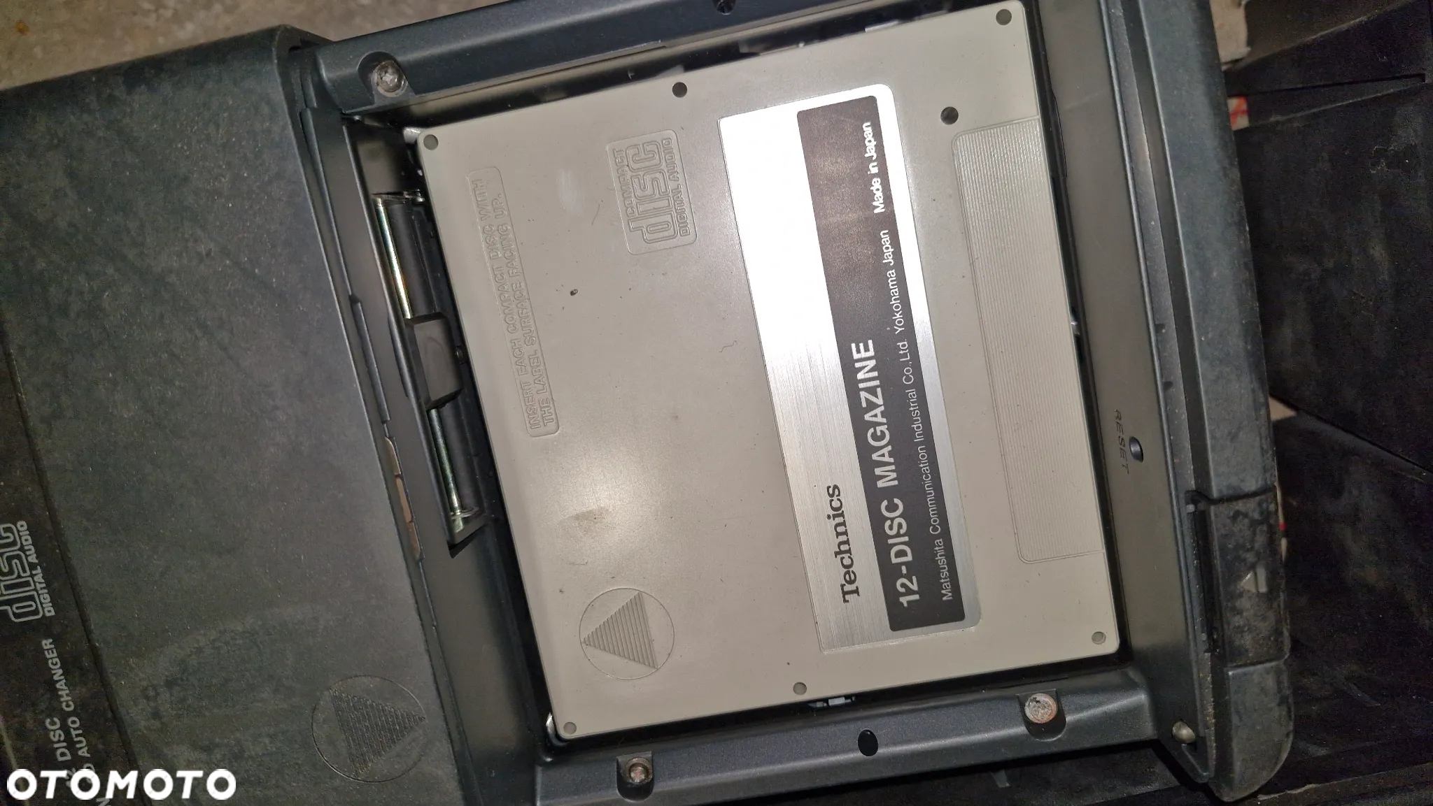 głośnik zmieniarka wzmacniacz TECHNICS Mercedes R129 - 2