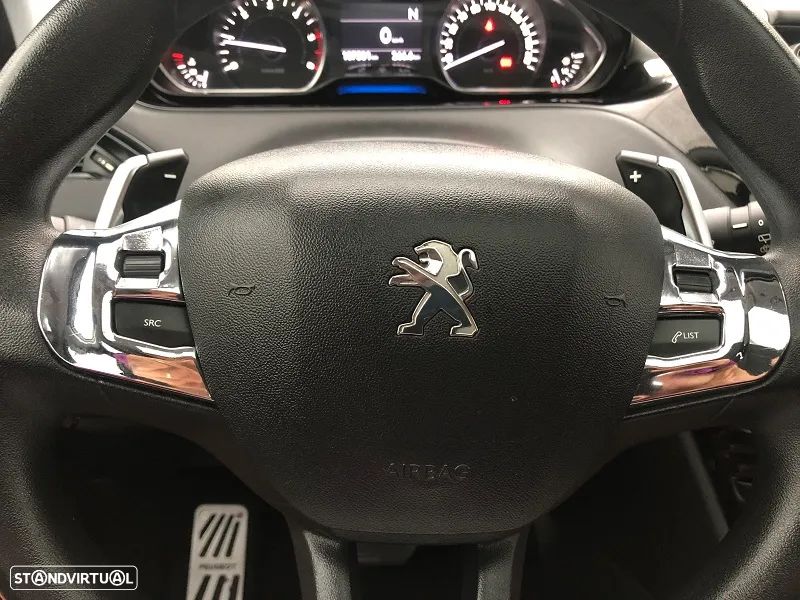 Peugeot 208 e-HDi 68 EGS5 Stop&Start Active - 12