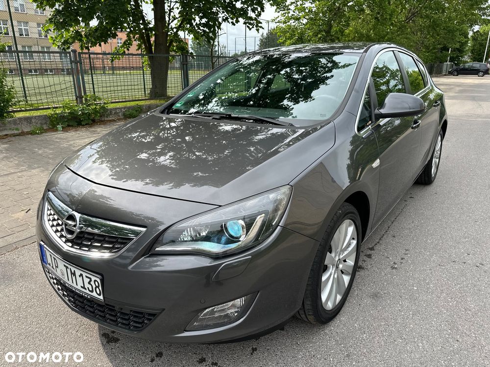 Opel Astra 1.4 T Cosmo - 21