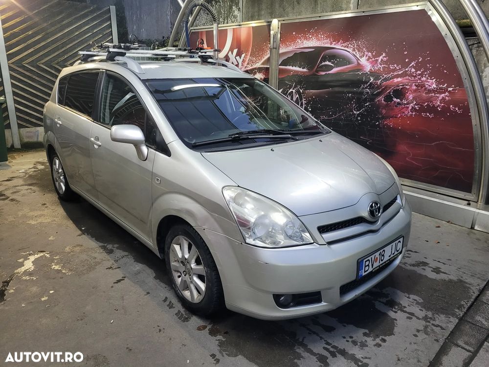 Toyota Corolla Verso 1.8 Luna - 1