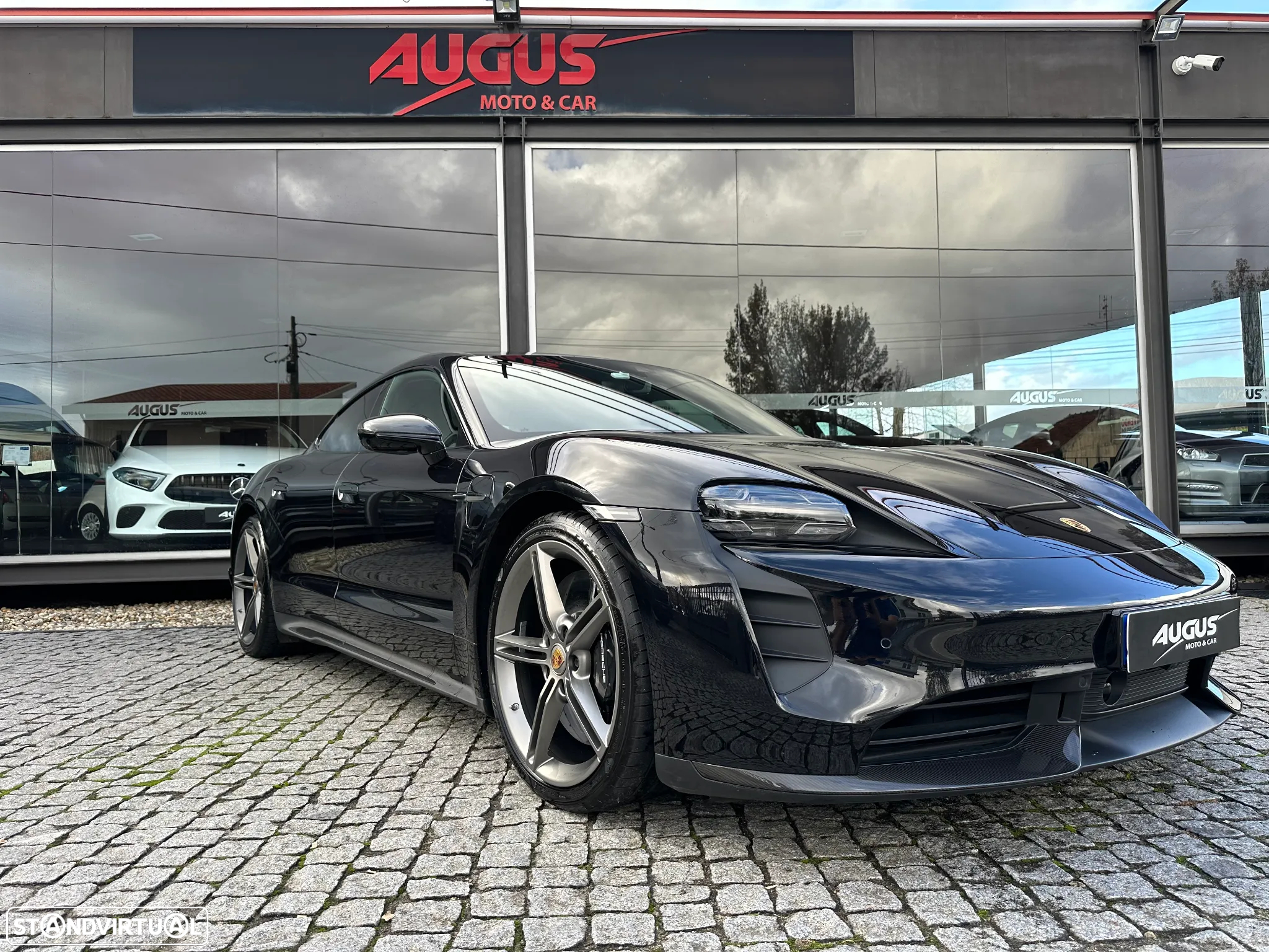 Porsche Taycan Turbo S - 2