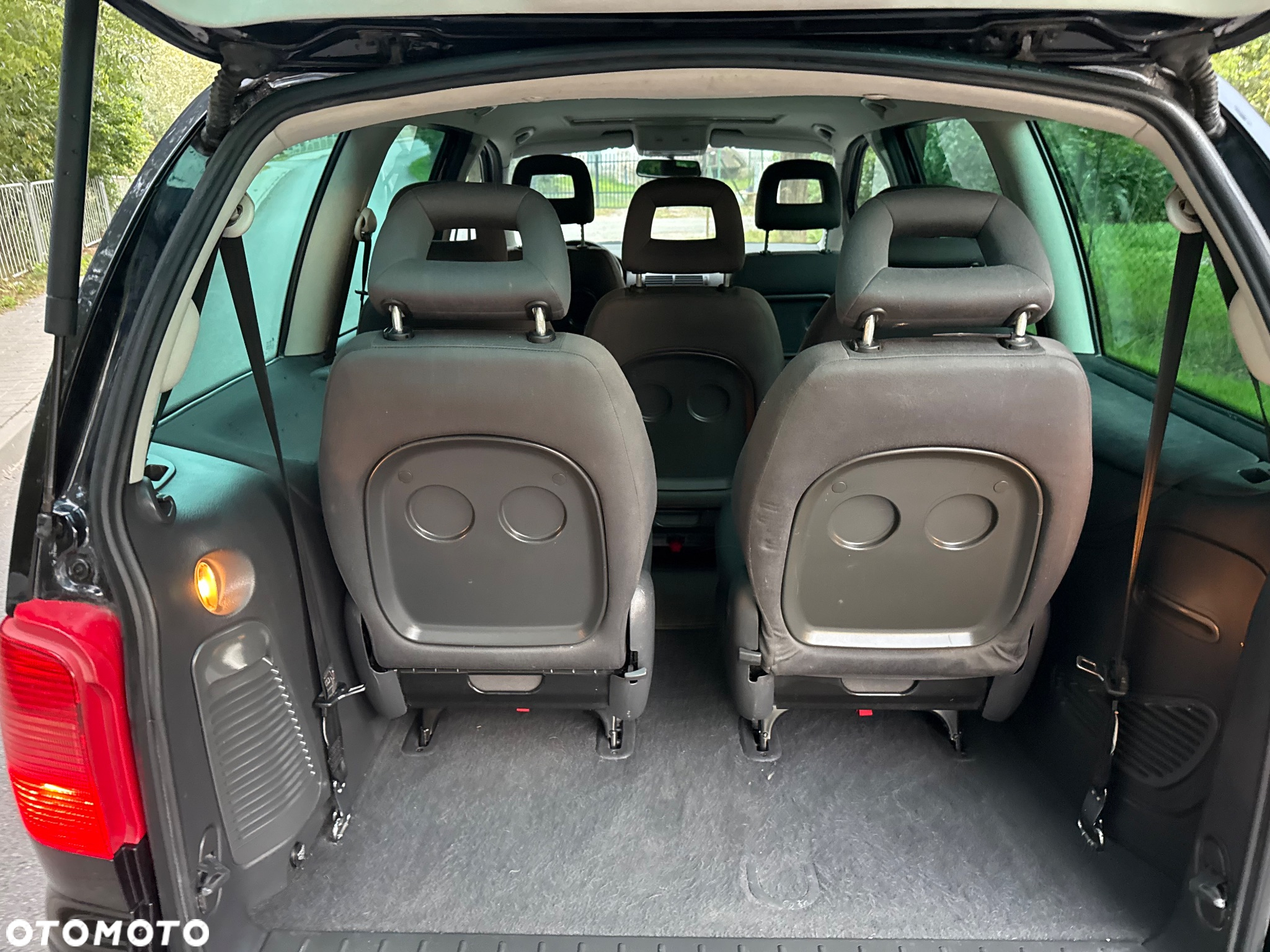 Seat Alhambra 1.8T Reference - 12