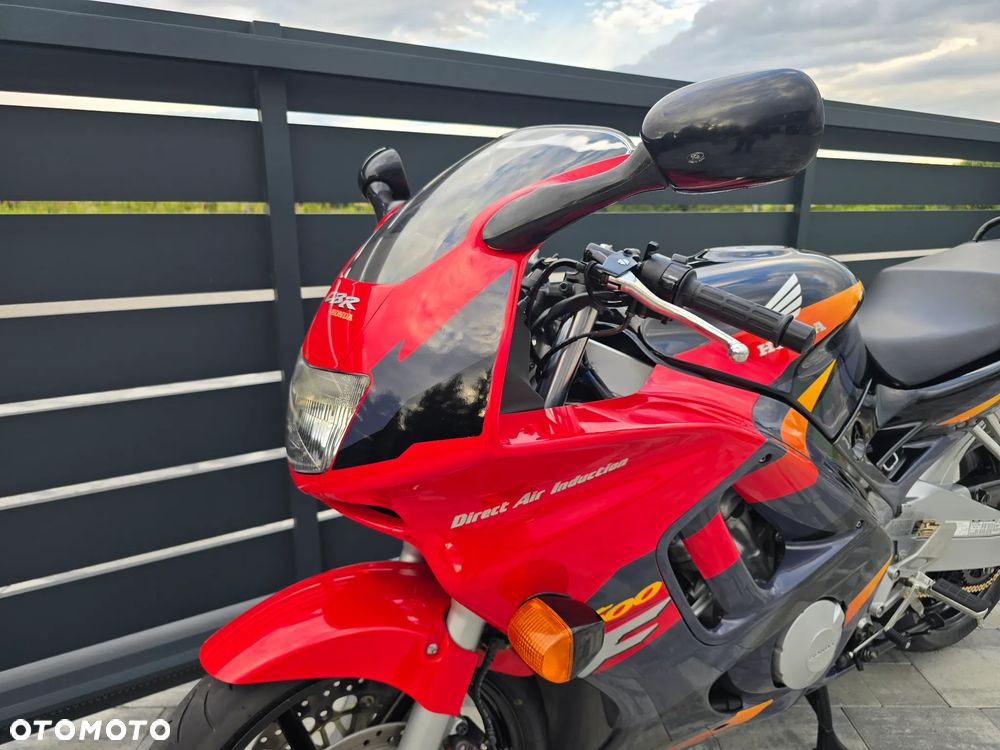 Honda CBR - 23