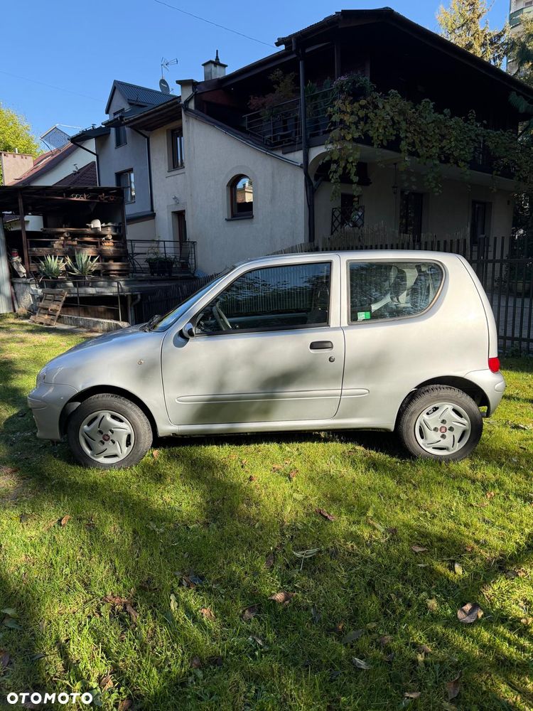 Fiat Seicento 2010 photo 2
