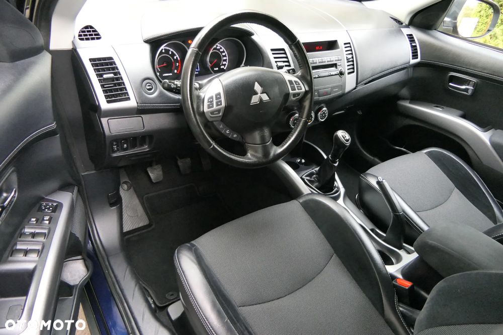 Mitsubishi Outlander 2.0 Intense 2WD - 15