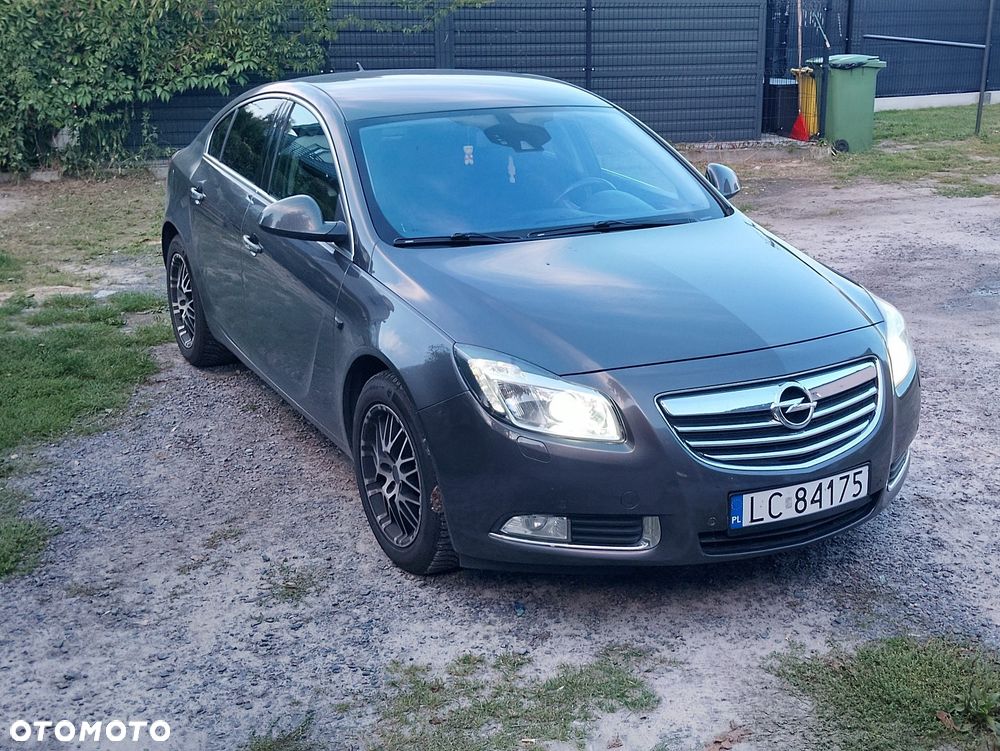 Opel Insignia - 1