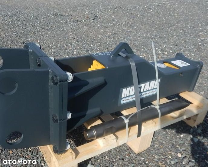Młot wyburzeniowy hydrauliczny MUSTANG HAMMER HM150 koparka 1,8-4 tony - 3