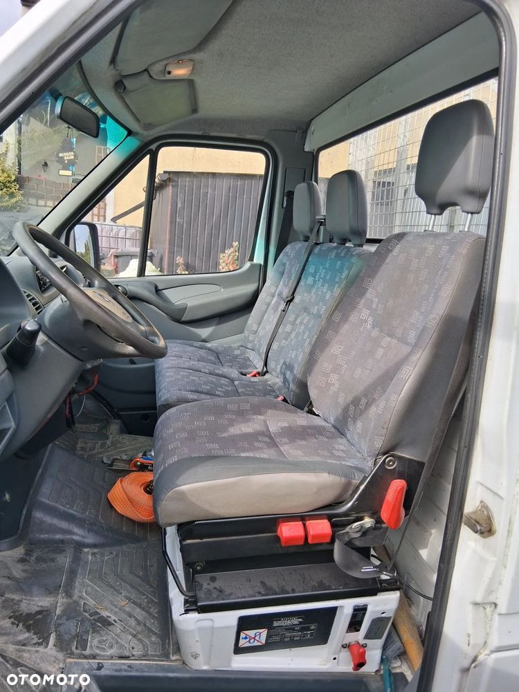 Mercedes-Benz Sprinter - 20