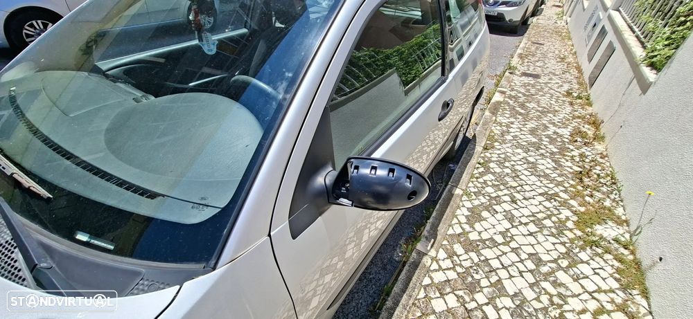 Ford Focus 1.8 TDdi Trend - 12