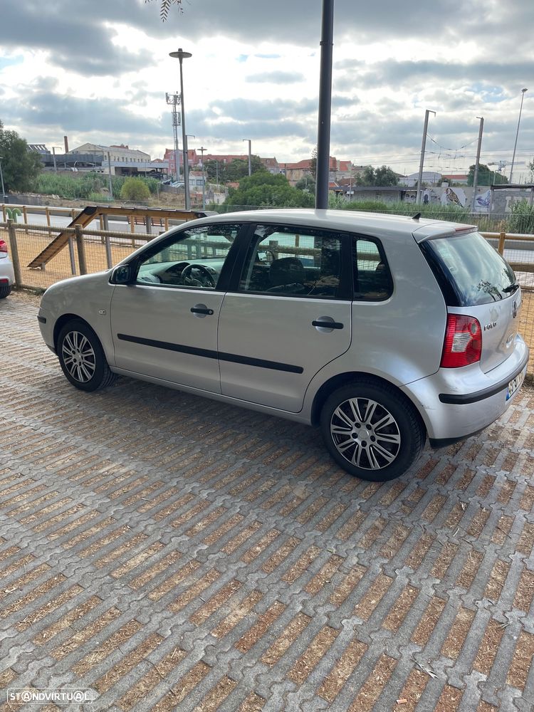 VW Polo 1.2 Confortline - 2