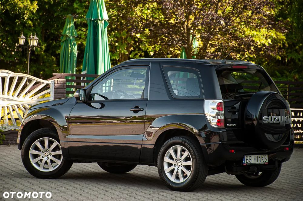 Suzuki Grand Vitara 2.4 Comfort - 25