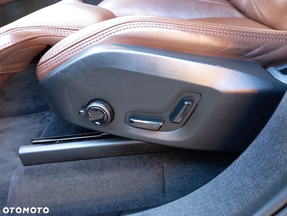 Volvo XC 90 T6 AWD Momentum - 28