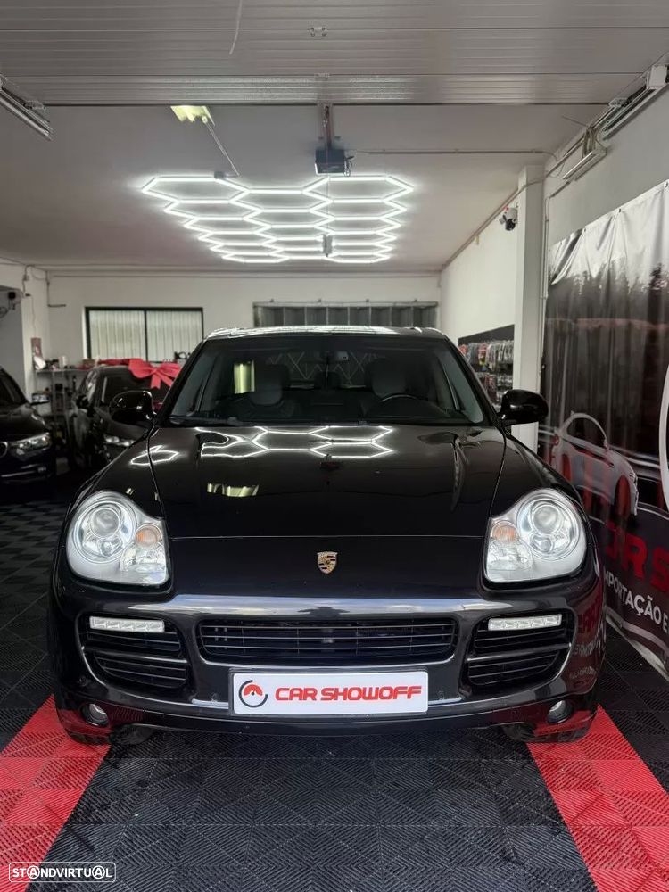 Porsche Cayenne S Tiptronic - 1