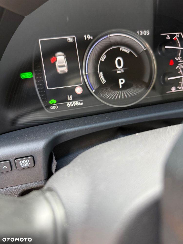 Lexus ES 300h Business Edition - 21