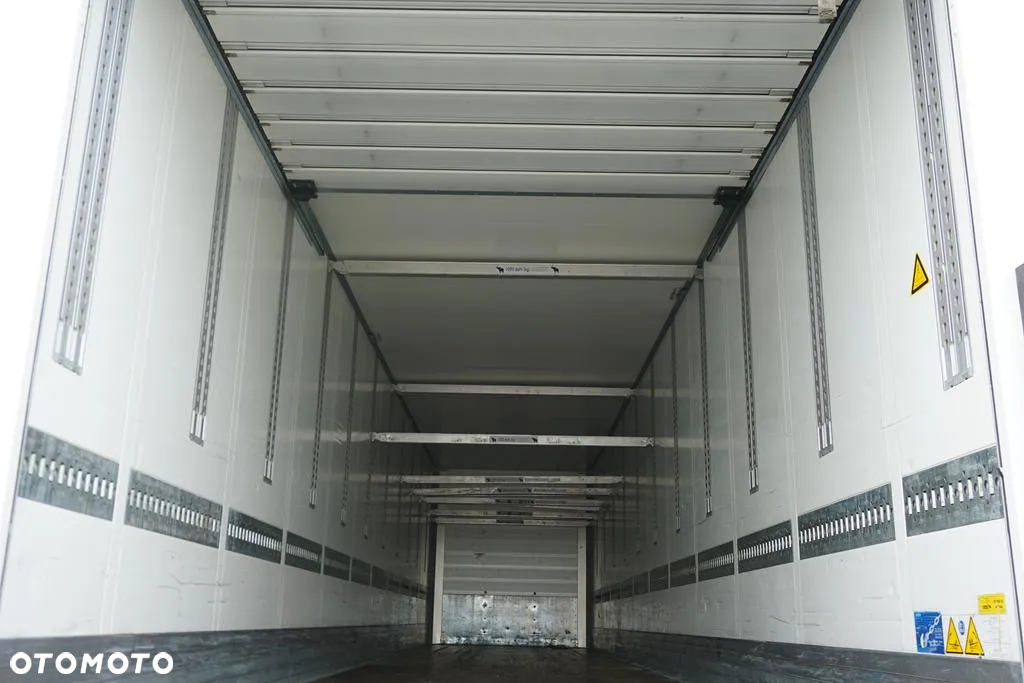 Schmitz Cargobull IZOTERMA / DOPPELSTOCK / ROLETA / OŚ PODNOSZONA - 16