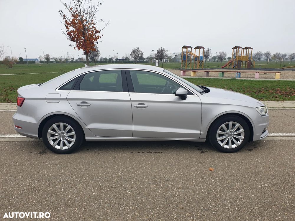 Audi A3 1.4 TFSI cylinder on demand Limousine S tronic Attraction - 12