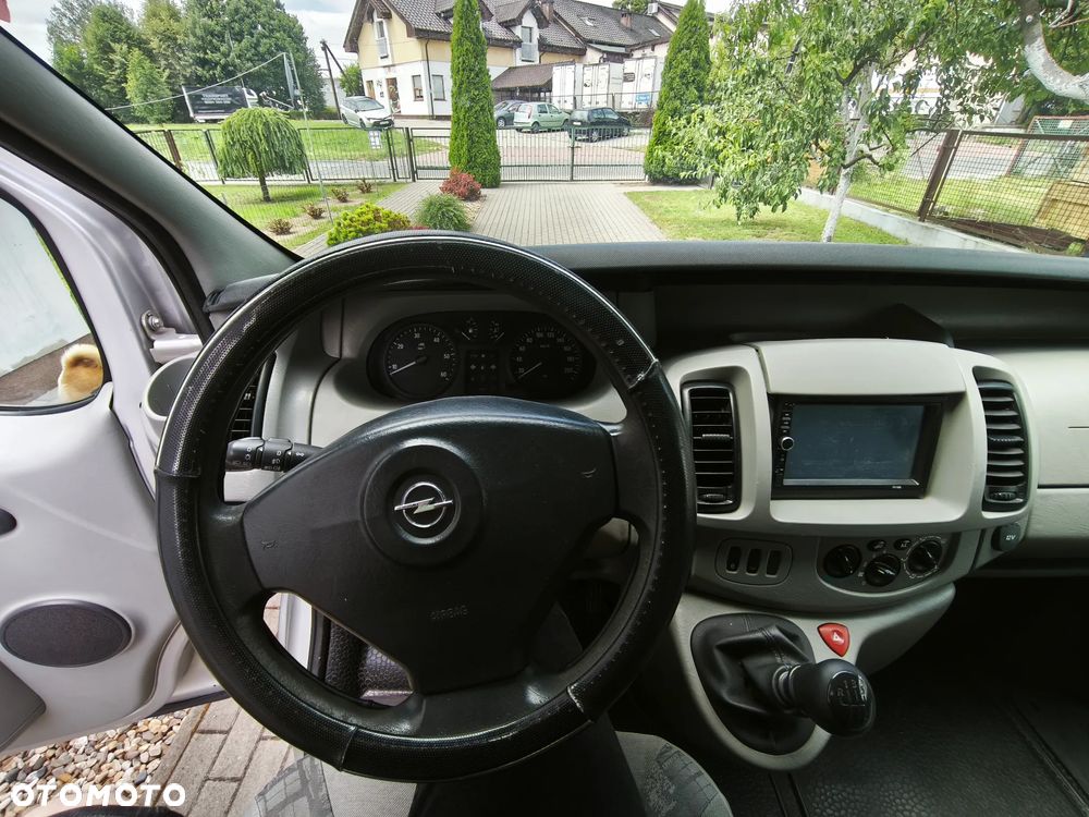 Opel Vivaro - 22
