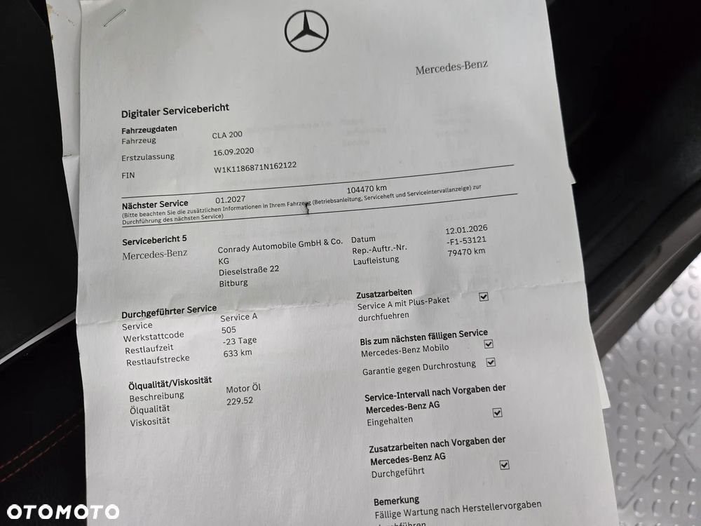 Mercedes-Benz CLA 200 7G-DCT AMG Line - 33