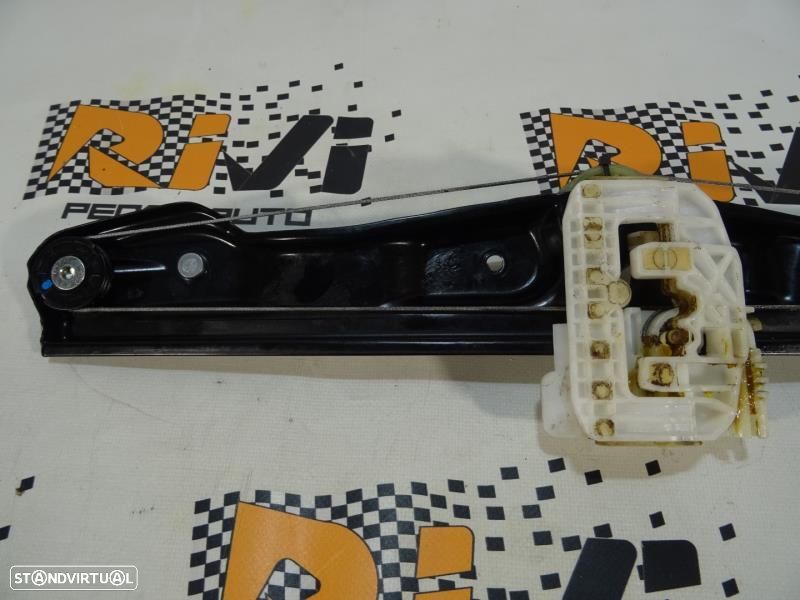 Elevador De Vidro Trás Direito Bmw 3 (F30, F80)  7351050 / 17756710 / - 6