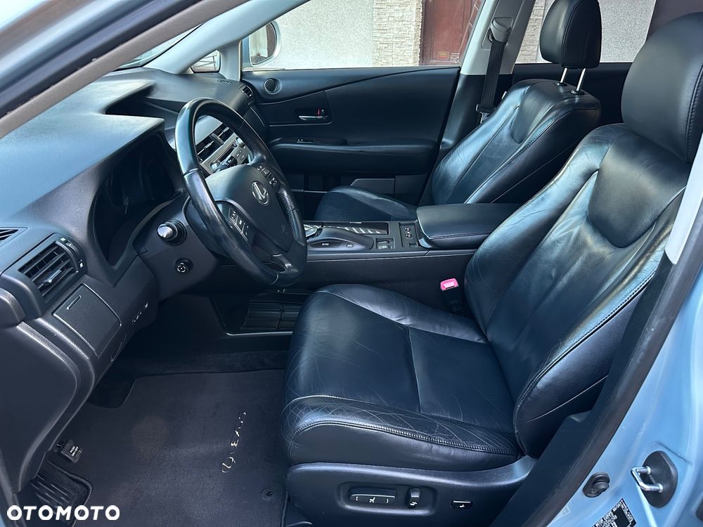 Lexus RX - 12