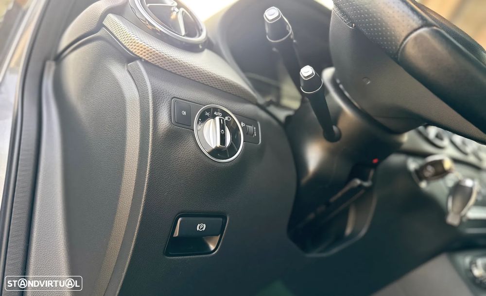 Mercedes-Benz B 180 d Style - 19