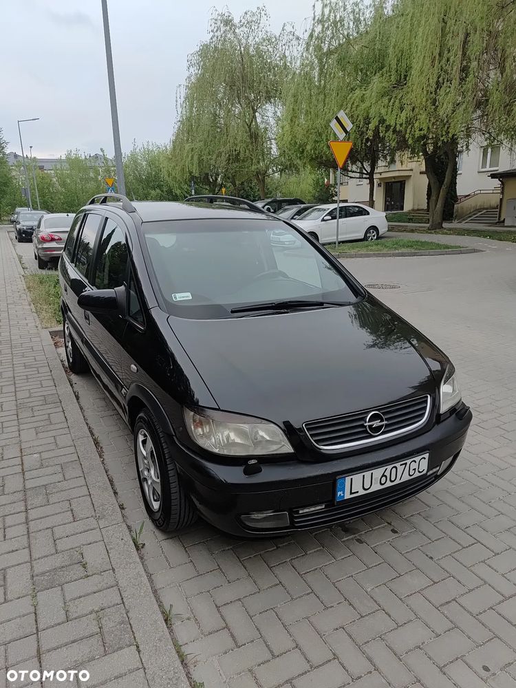 Opel Zafira 2.2 Elegance - 2