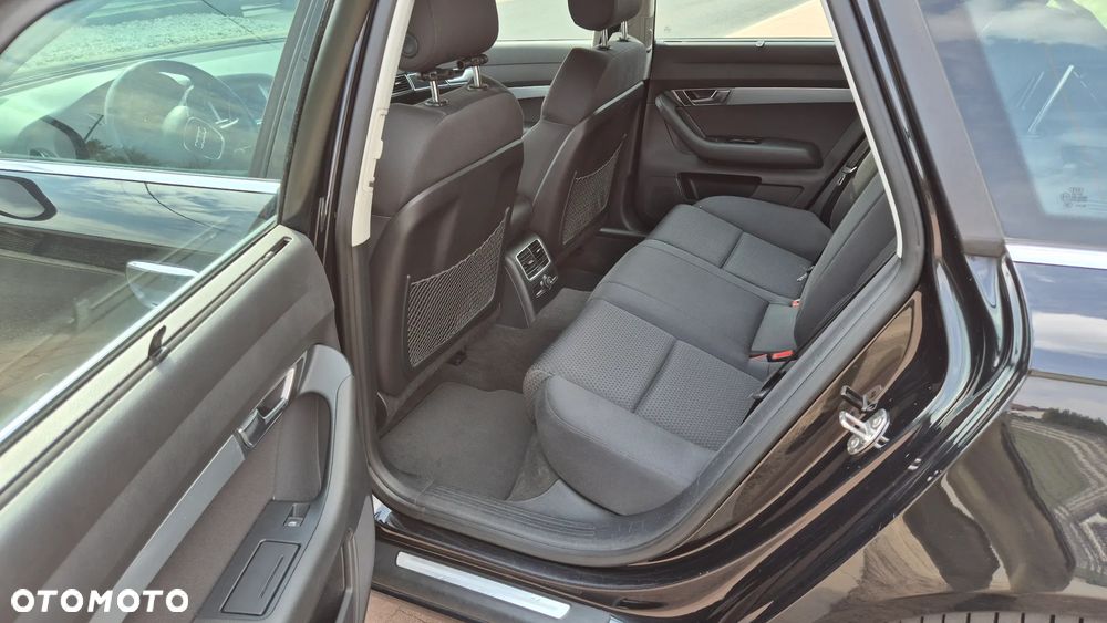 Audi A6 Avant - 13