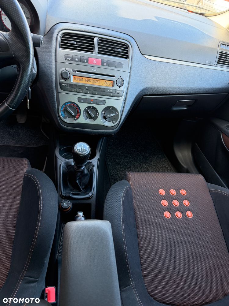 Fiat Grande Punto 1.4 16V Racing - 12