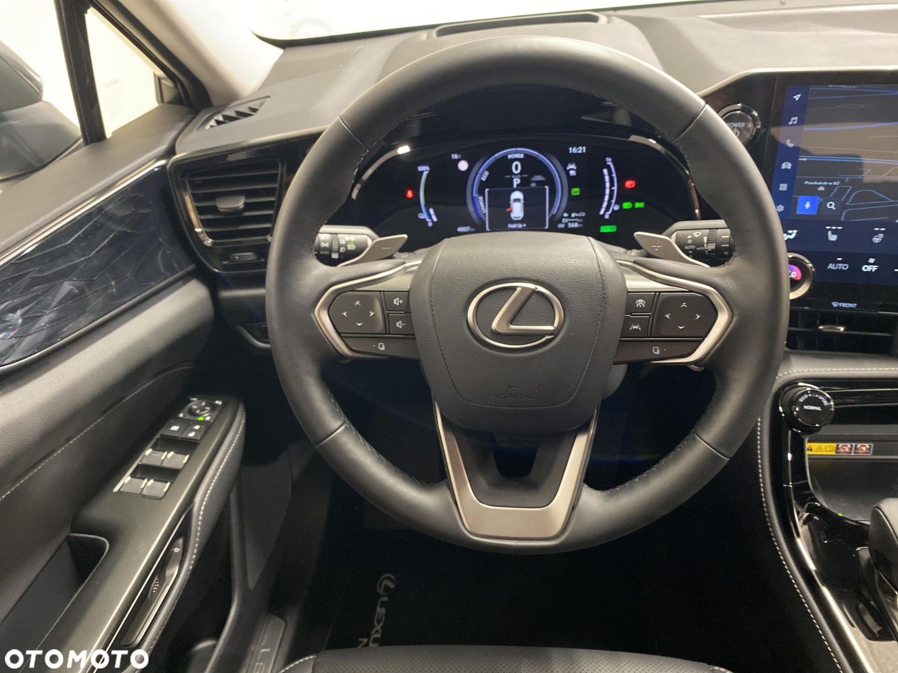 Lexus NX - 12