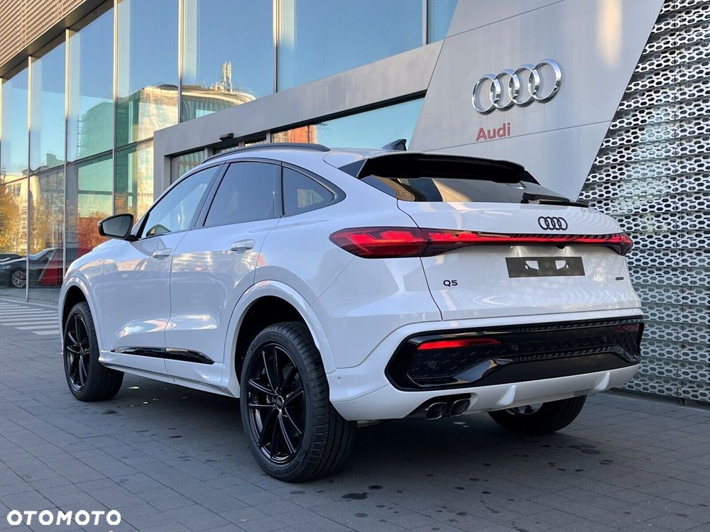 Audi Q5 Sportback - 4