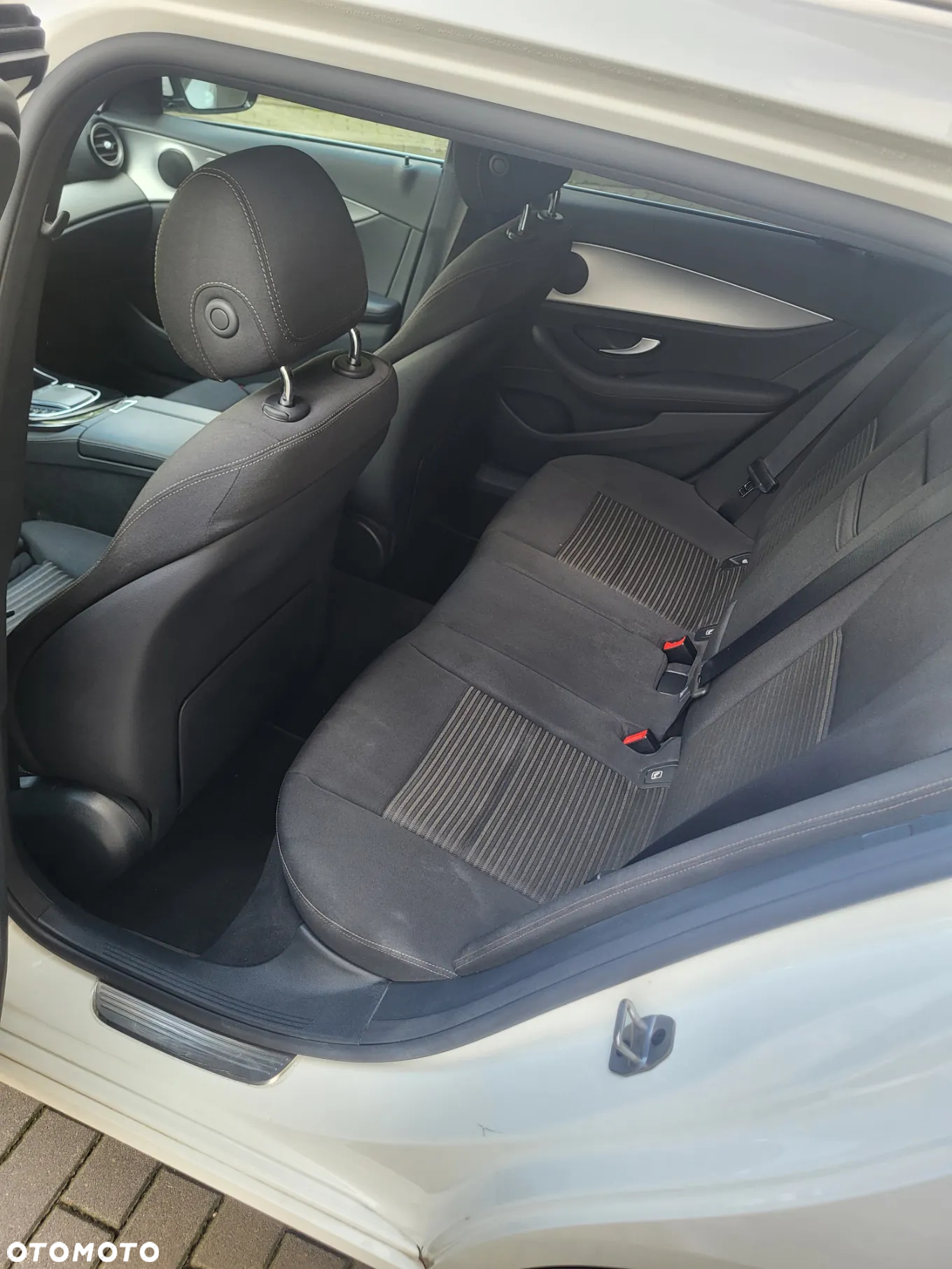 Mercedes-Benz Klasa E 220 d T 9G-TRONIC Avantgarde - 11