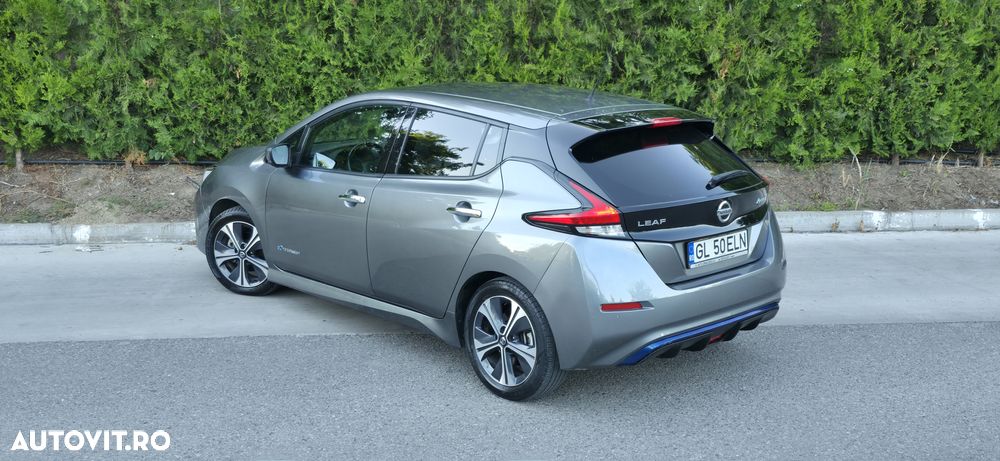 Nissan LEAF Tekna - 6