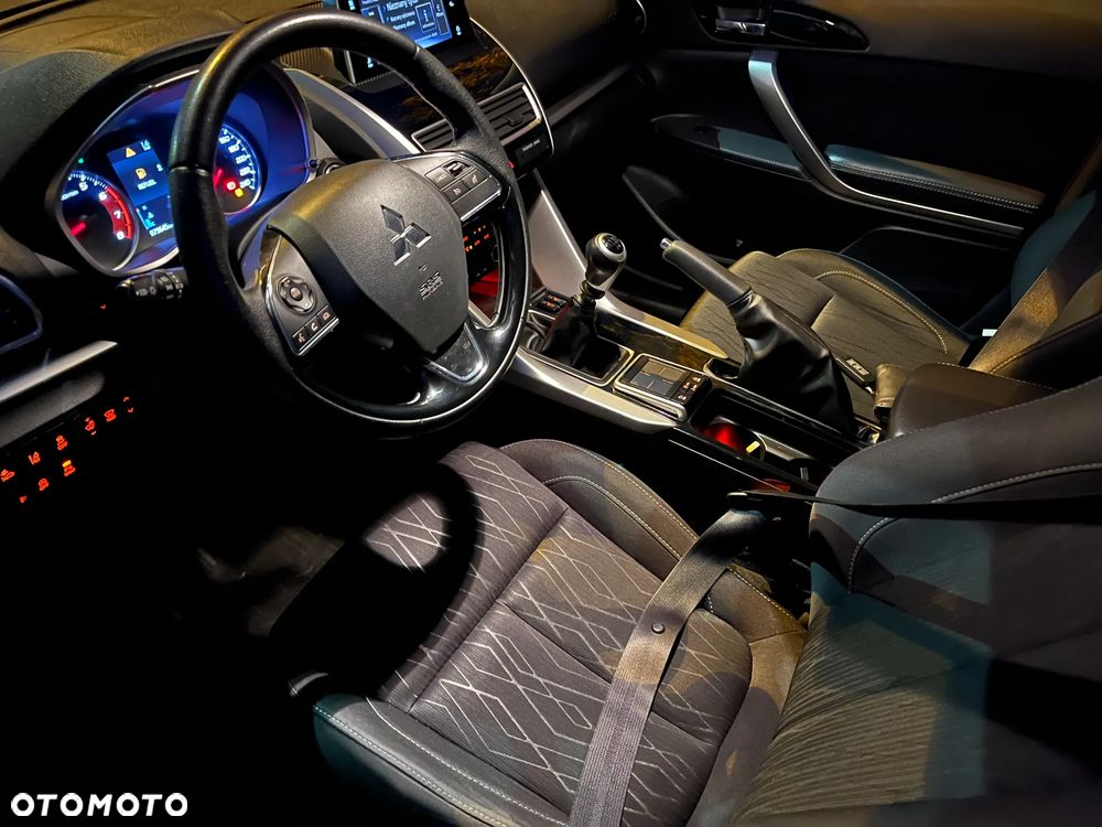 Mitsubishi Eclipse Cross 1.5 T GPF Invite - 12