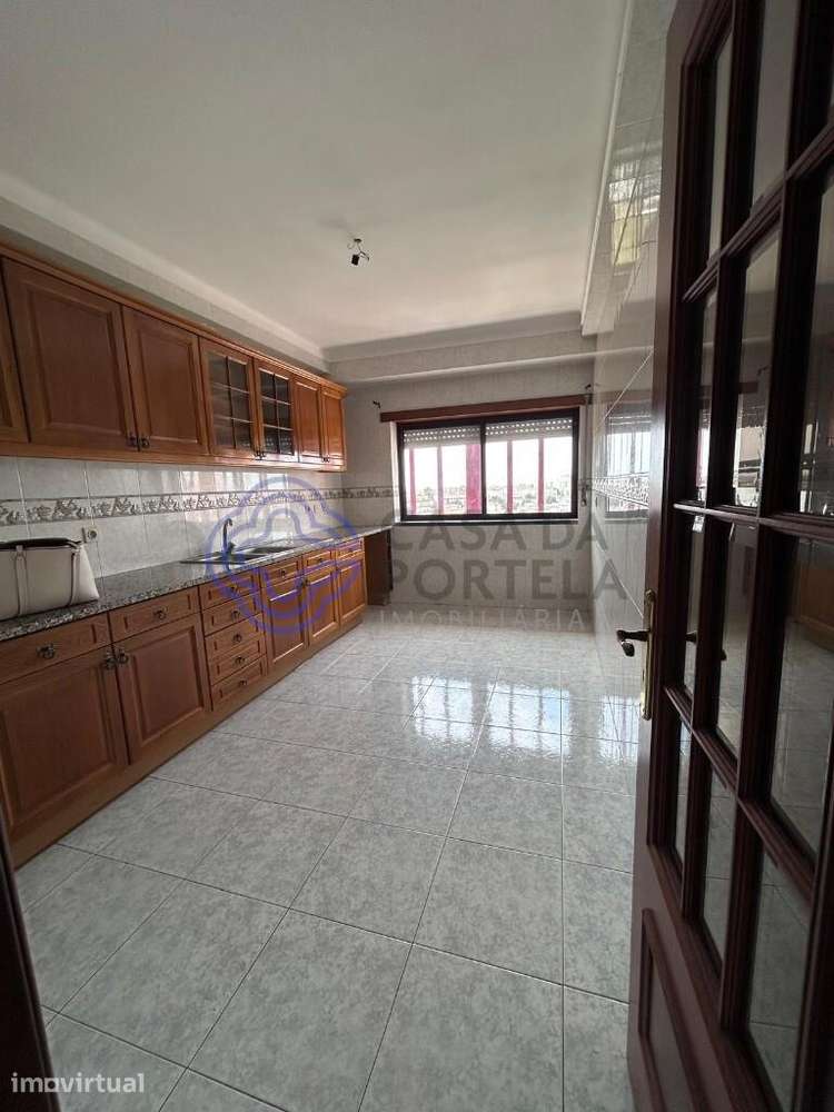 Apartamento T3 em Setúbal – Arrendamento - Grande imagem: 4/33