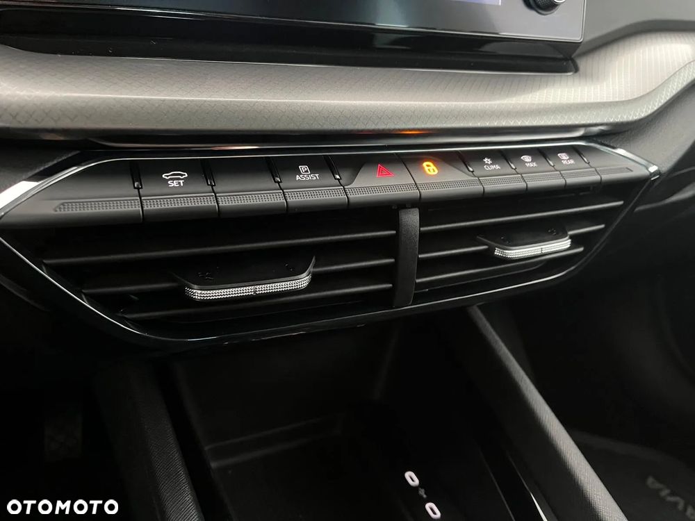 Skoda Octavia 2.0 TDI Ambition DSG - 34
