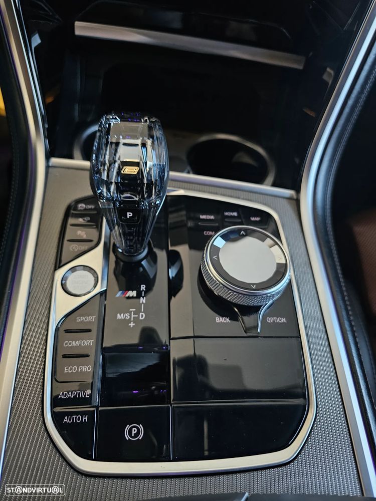 BMW M850i xDrive - 33